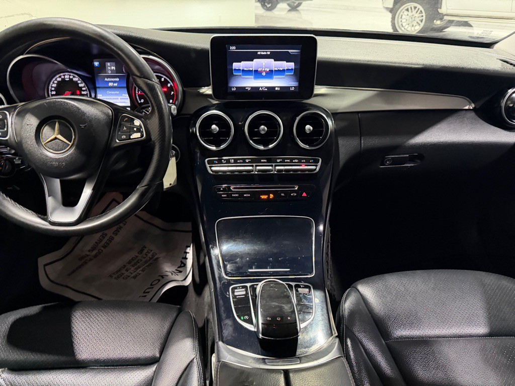 2016 Mercedes-Benz C-Class Image 20