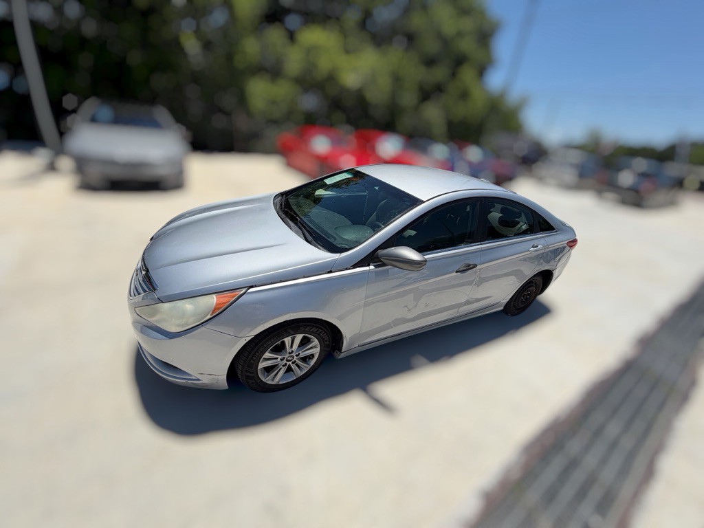 2012 Hyundai Sonata Image 5