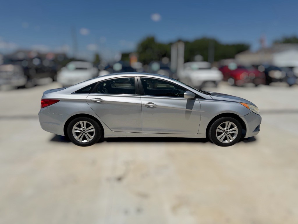 2012 Hyundai Sonata Image 7