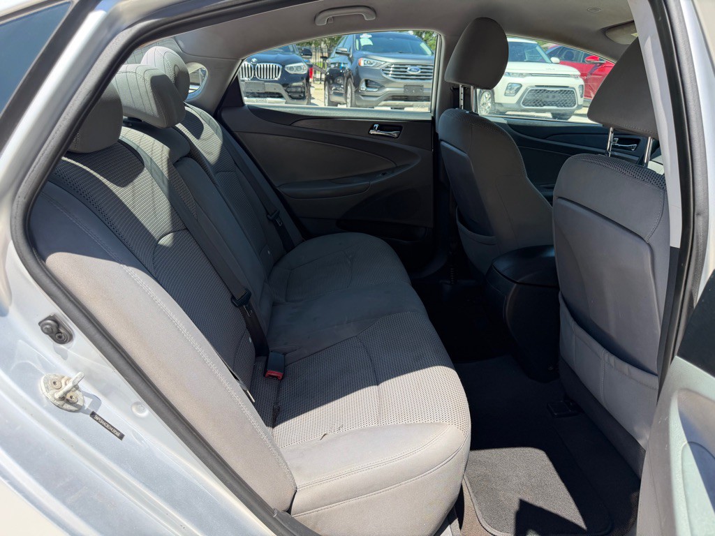 2012 Hyundai Sonata Image 15