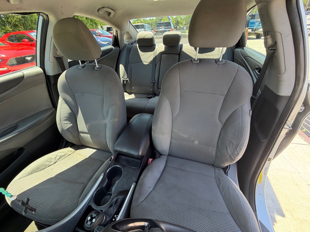 2012 Hyundai Sonata Image 21