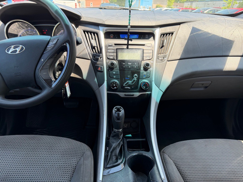 2012 Hyundai Sonata Image 25