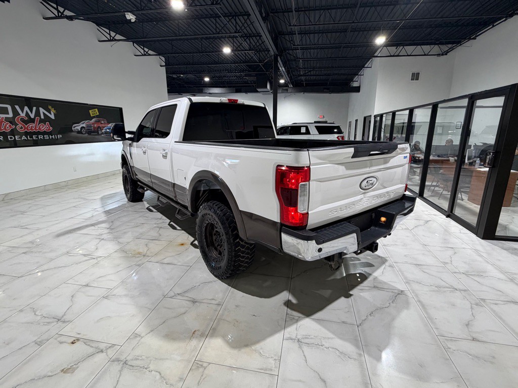 2017 Ford F-250 Image 9