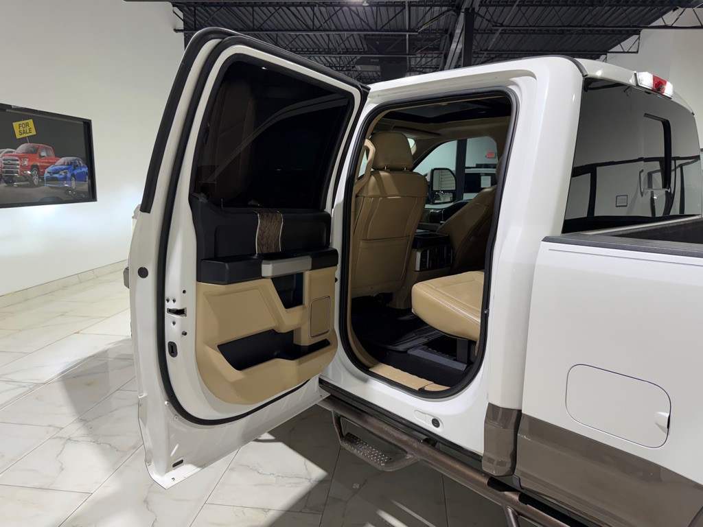 2017 Ford F-250 Image 12