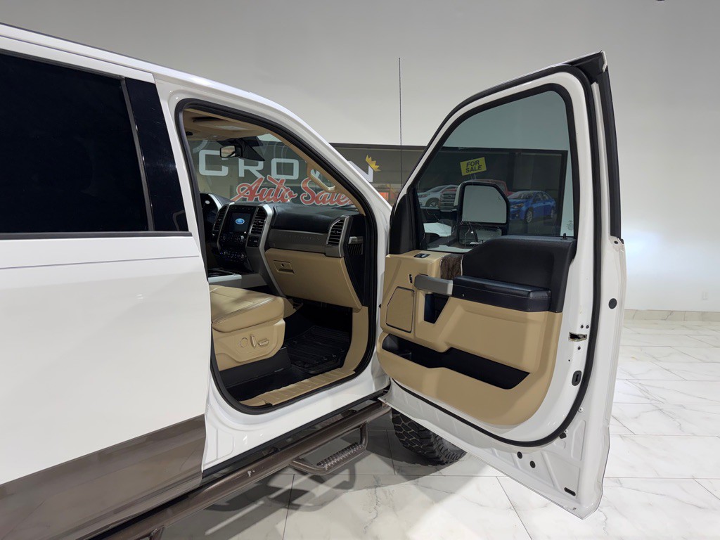 2017 Ford F-250 Image 16