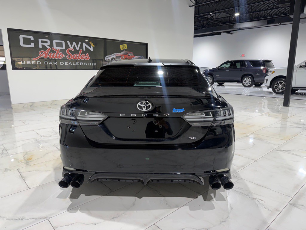 2020 Toyota Camry Image 11