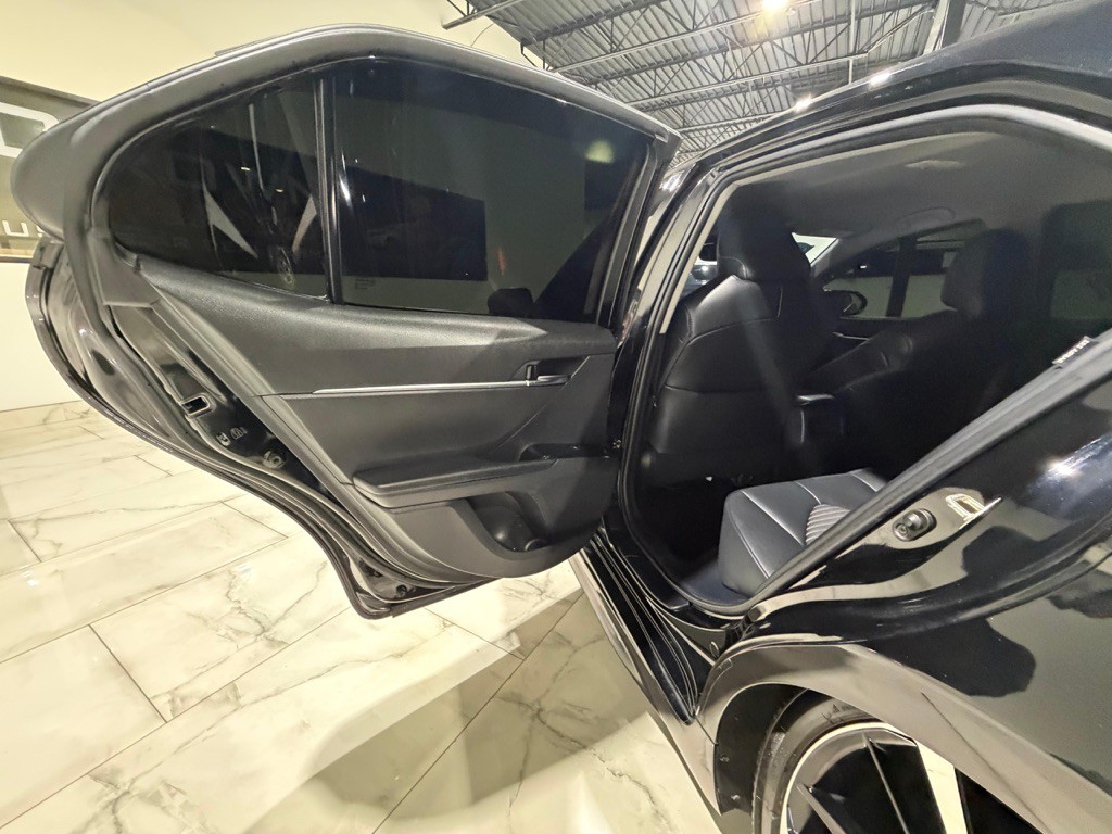 2020 Toyota Camry Image 14