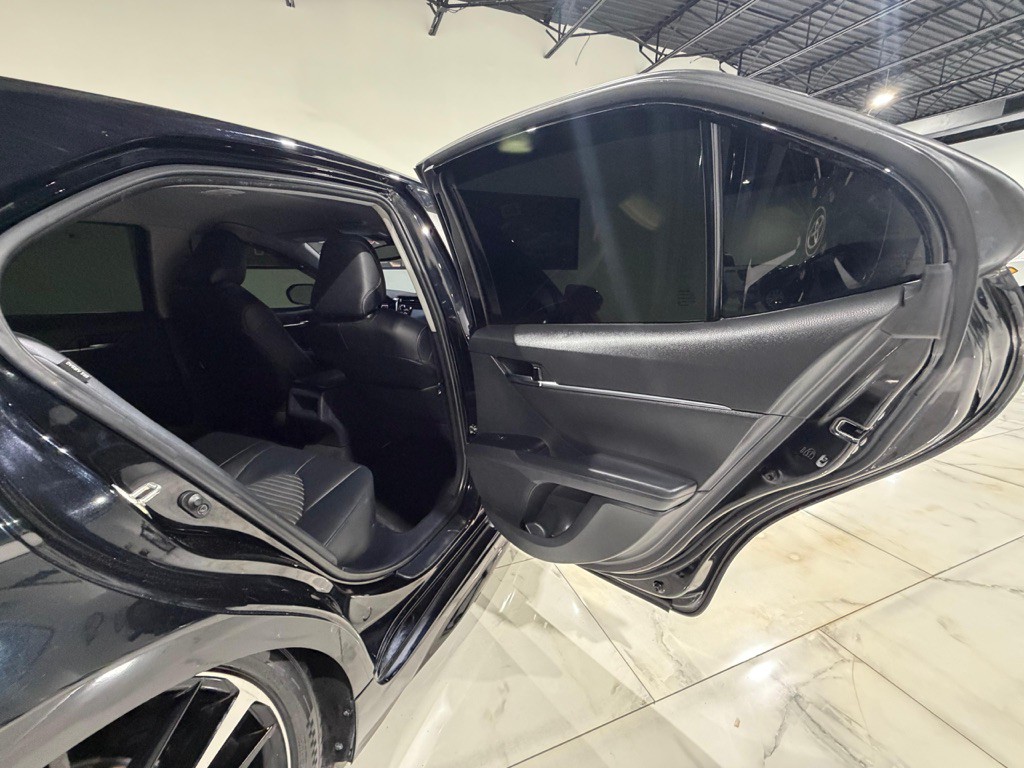 2020 Toyota Camry Image 16