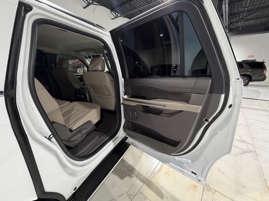 2021 Ford Expedition Image 13