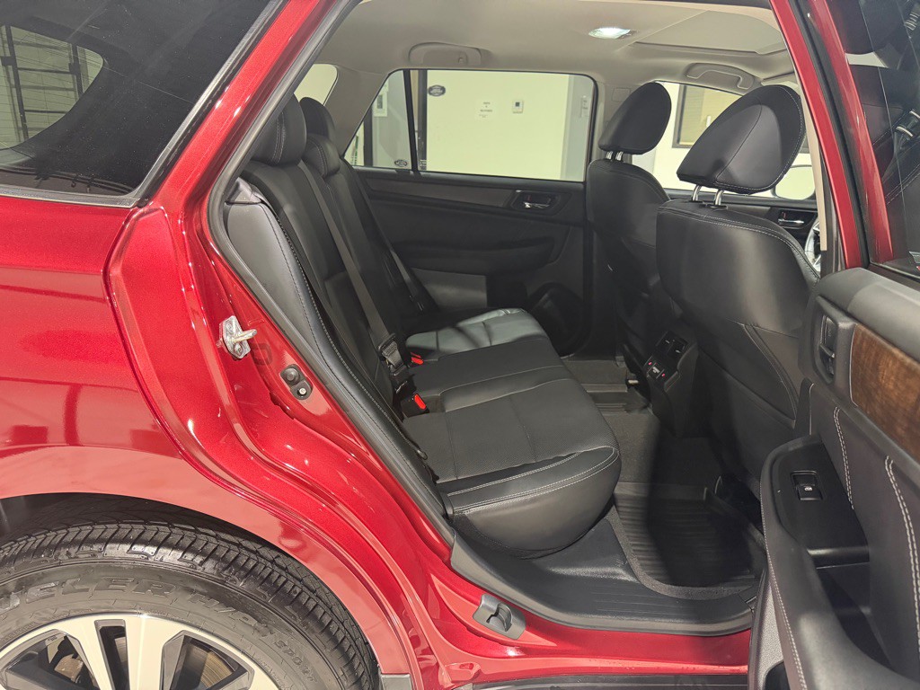 2018 Subaru Outback Image 16