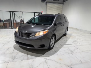 Image for 2015 Toyota Sienna LE 8-PASSENGER ID: 7249951