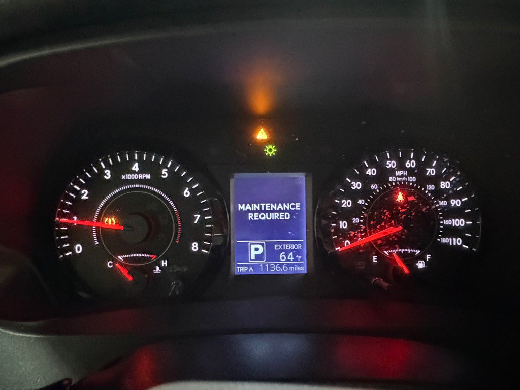 2015 Toyota Sienna Image 27