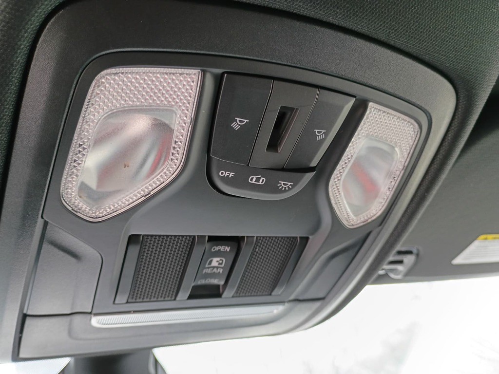 2021 RAM 1500 Image 18