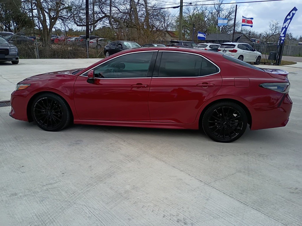 2018 Toyota Camry Image 4