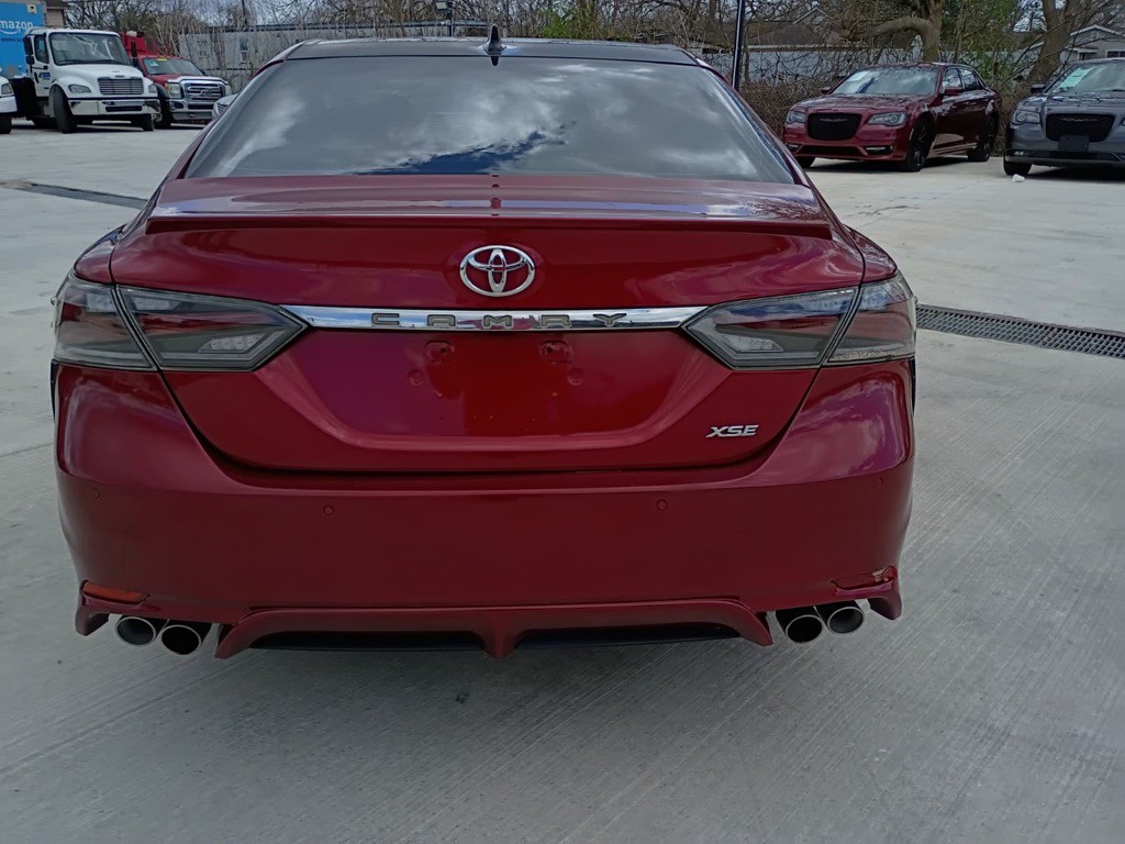 2018 Toyota Camry Image 7