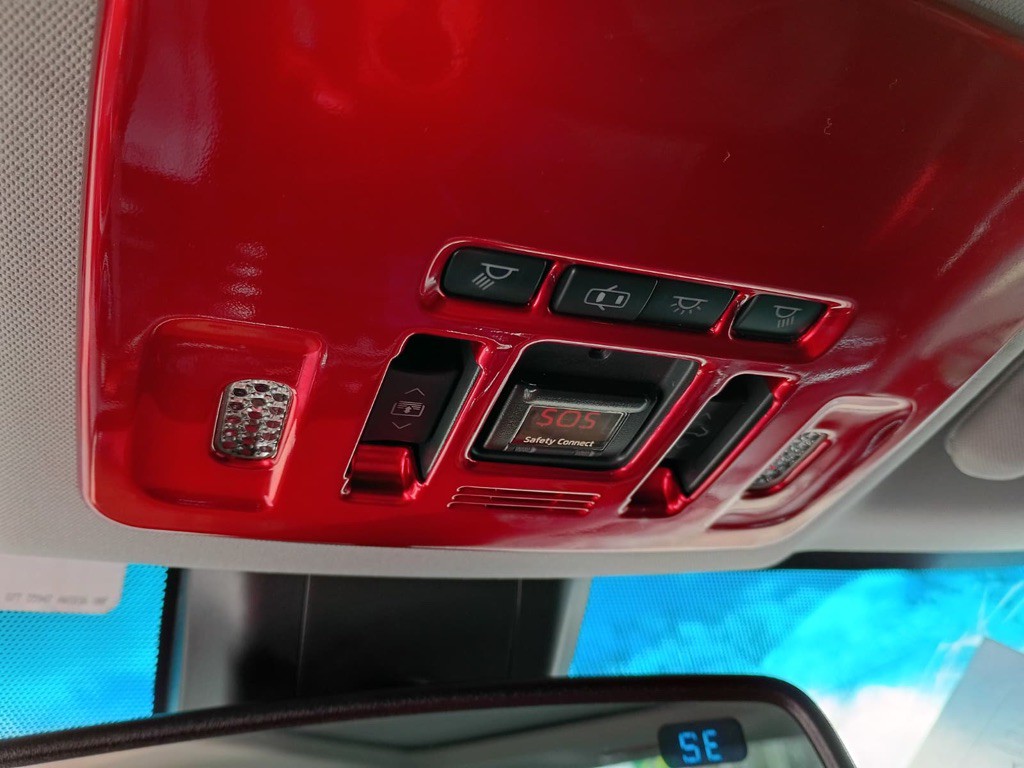 2018 Toyota Camry Image 18