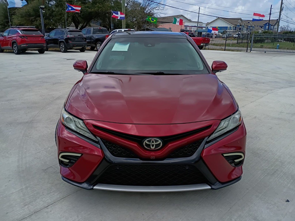 2018 Toyota Camry Image 2