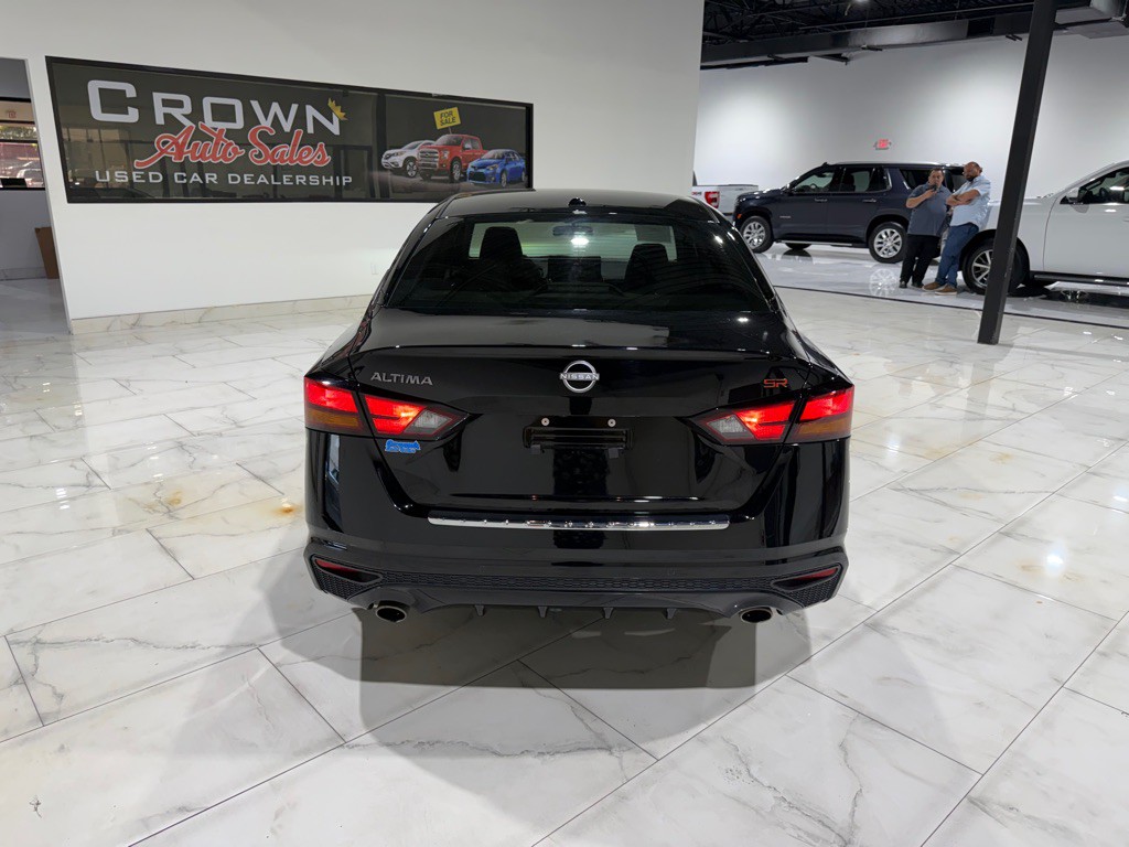 2023 Nissan Altima Image 11
