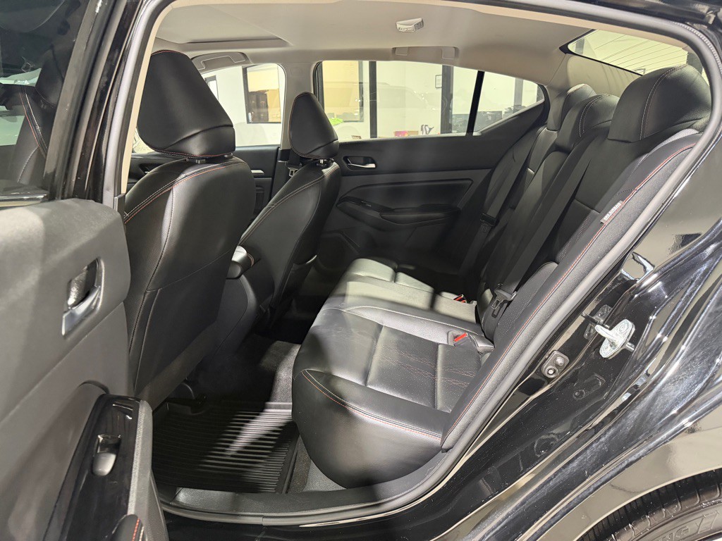 2023 Nissan Altima Image 15