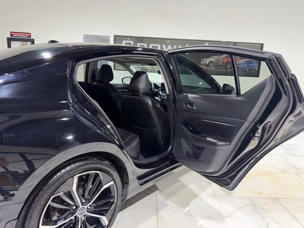 2023 Nissan Altima Image 16