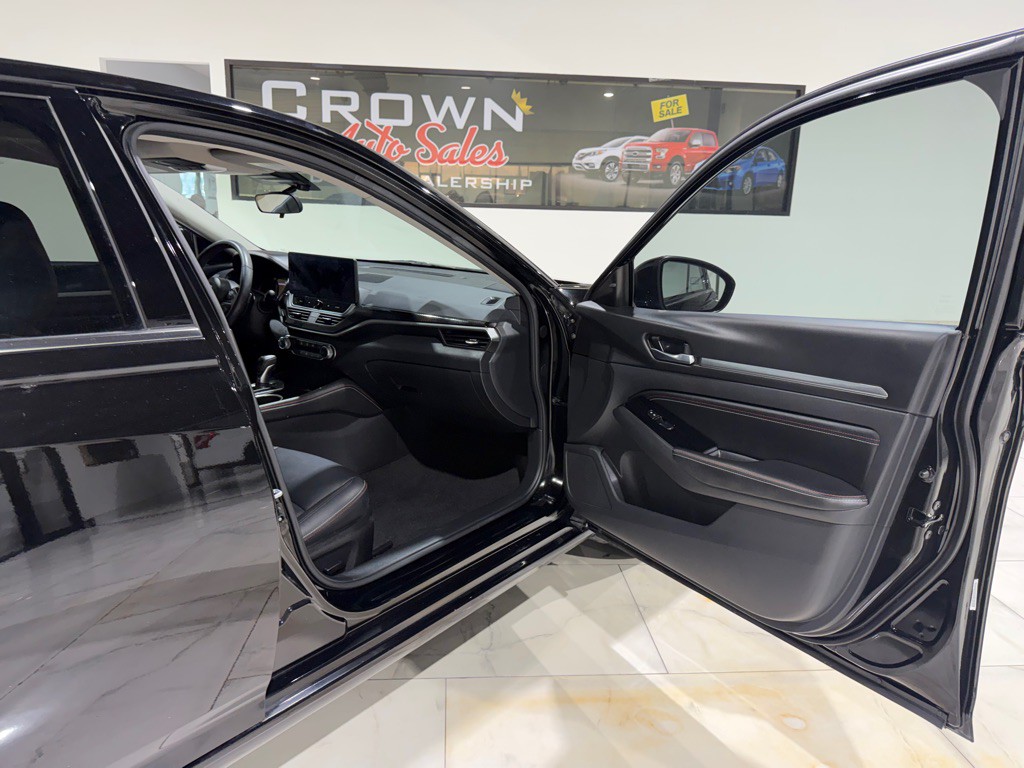 2023 Nissan Altima Image 18