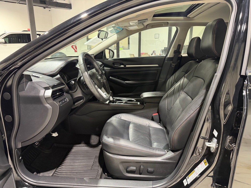 2023 Nissan Altima Image 21