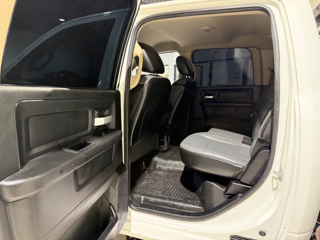 2019 RAM 3500 Image 14