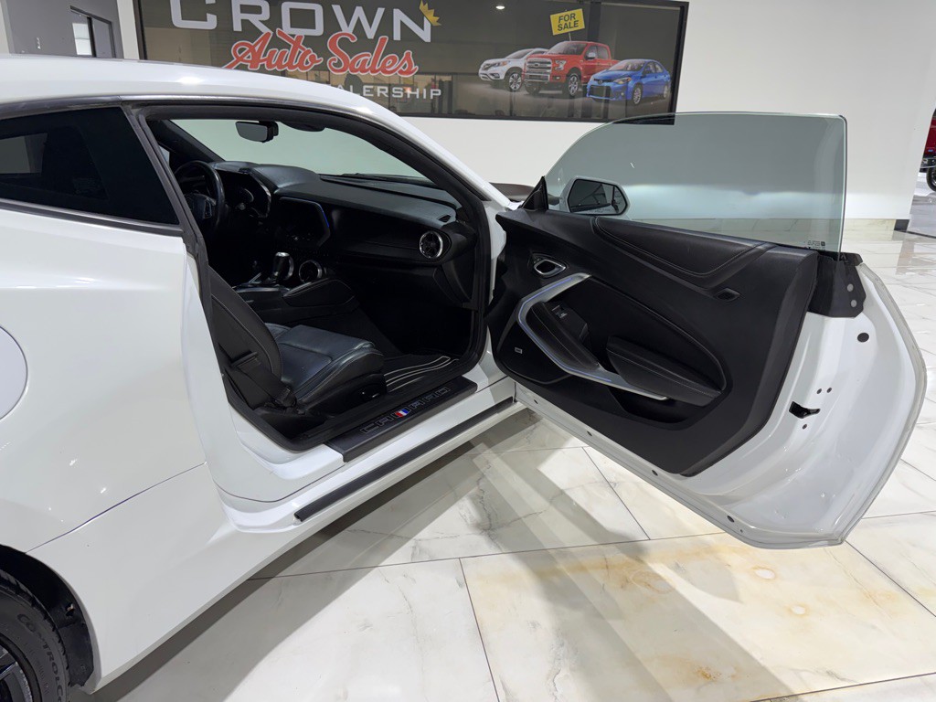 2020 Chevrolet Camaro Image 13