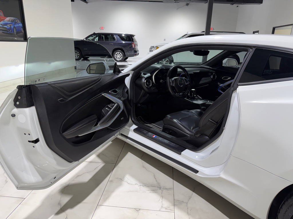 2020 Chevrolet Camaro Image 15