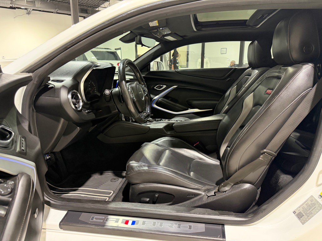 2020 Chevrolet Camaro Image 16