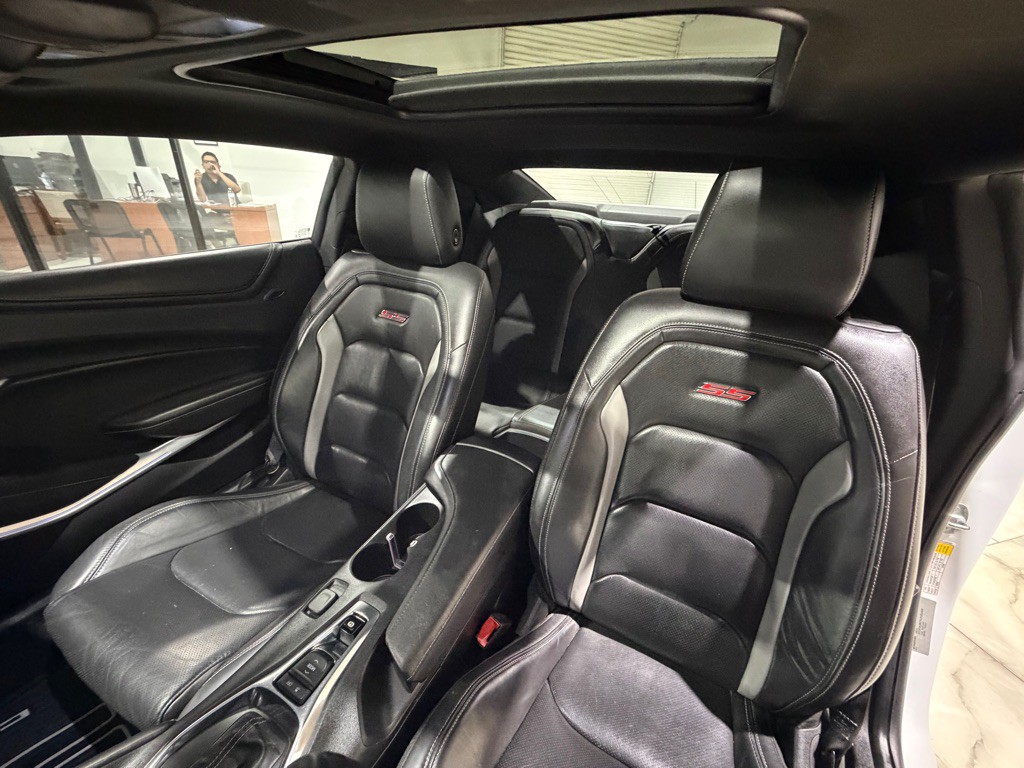 2020 Chevrolet Camaro Image 17