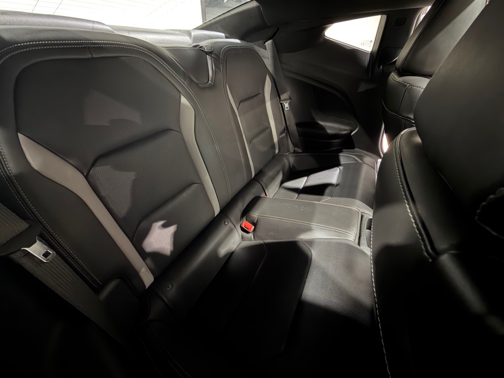 2020 Chevrolet Camaro Image 19