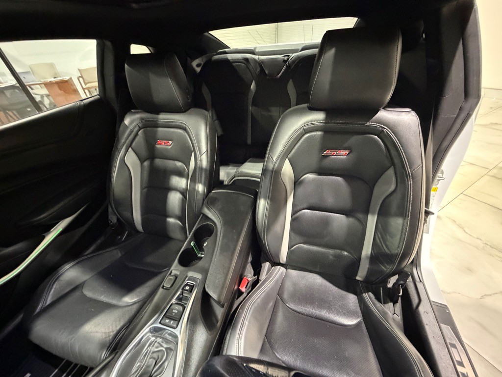2020 Chevrolet Camaro Image 18