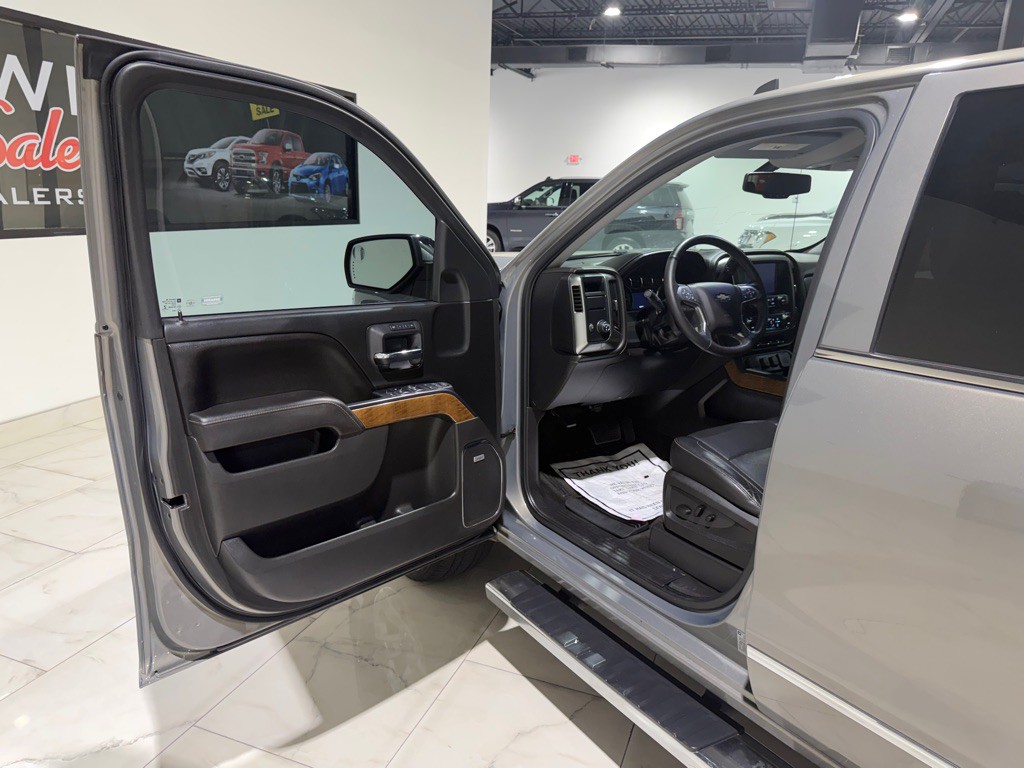 2017 Chevrolet Silverado 1500 Image 18