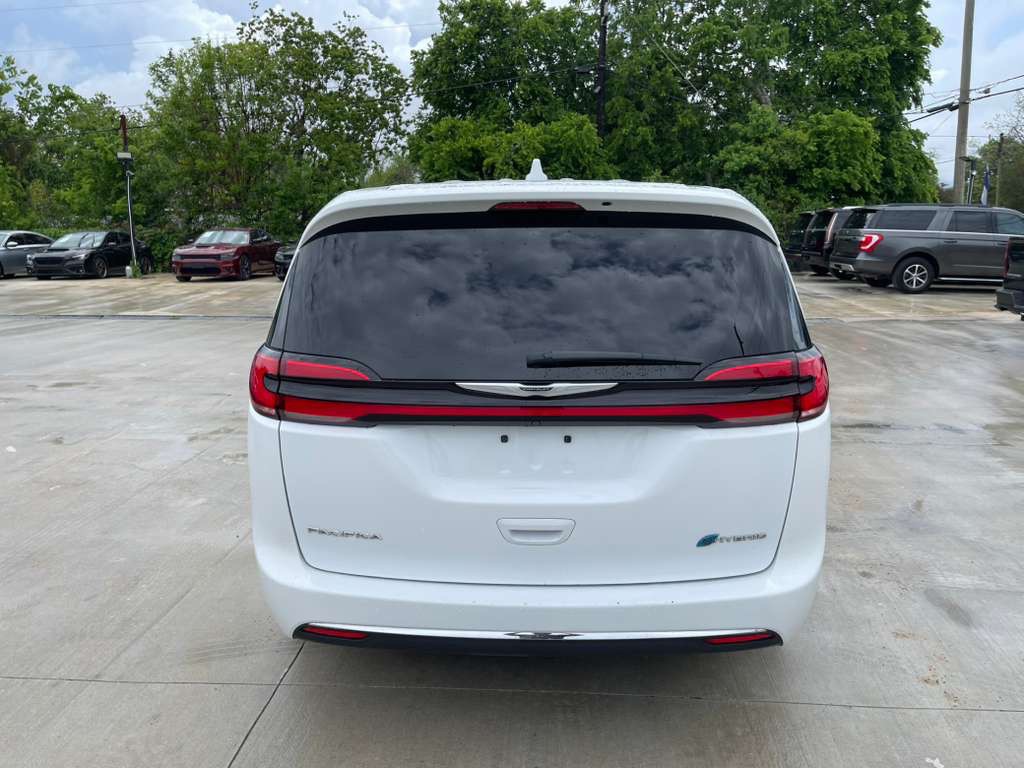 2022 Chrysler Pacifica Image 6