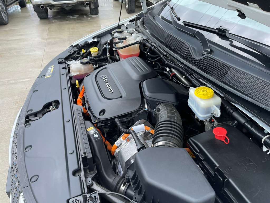 2022 Chrysler Pacifica Image 16