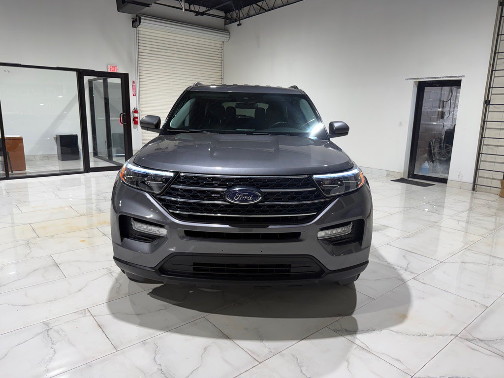 2021 Ford Explorer Image 3