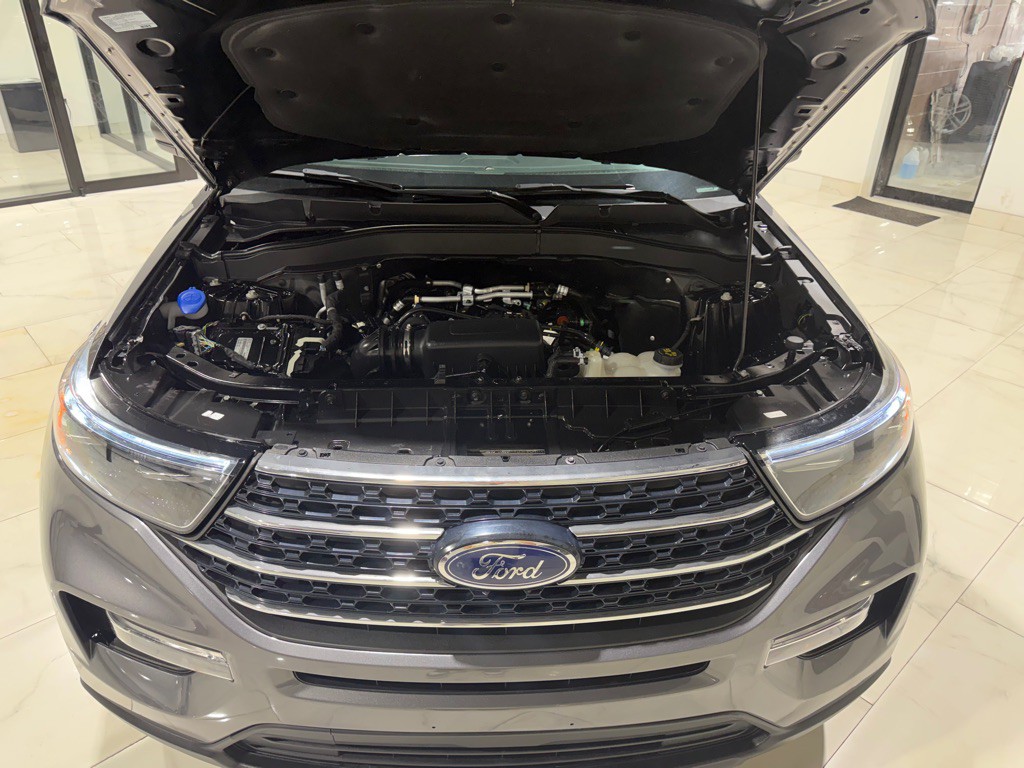2021 Ford Explorer Image 4