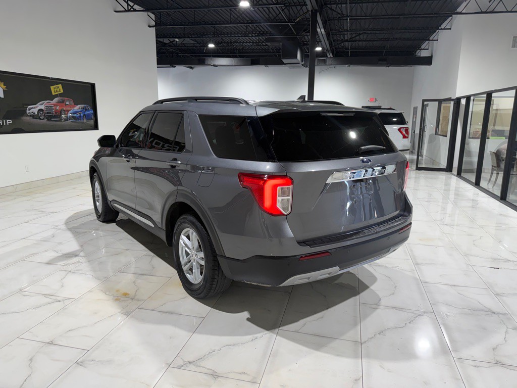 2021 Ford Explorer Image 11