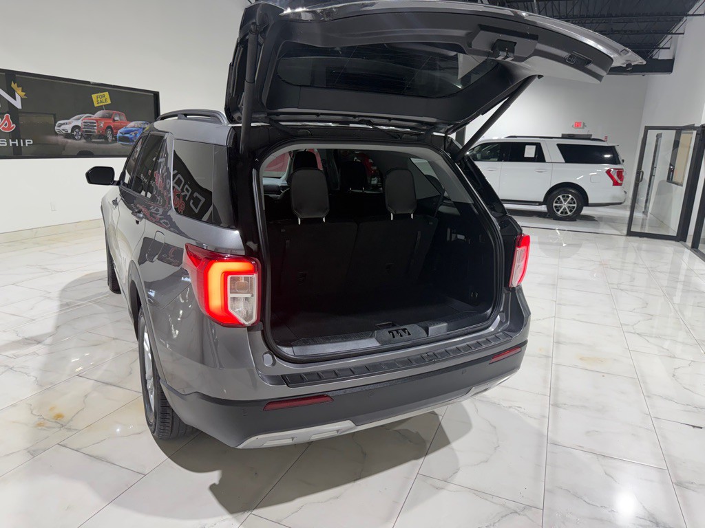 2021 Ford Explorer Image 12