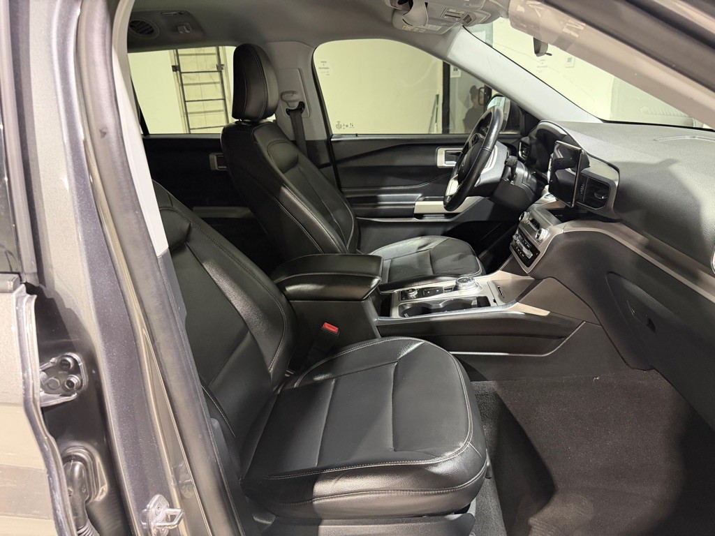 2021 Ford Explorer Image 18