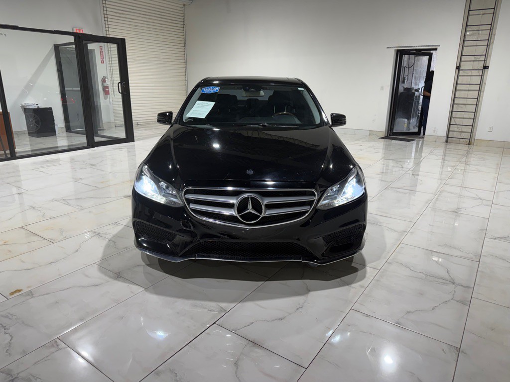 2014 Mercedes-Benz E-Class Image 2