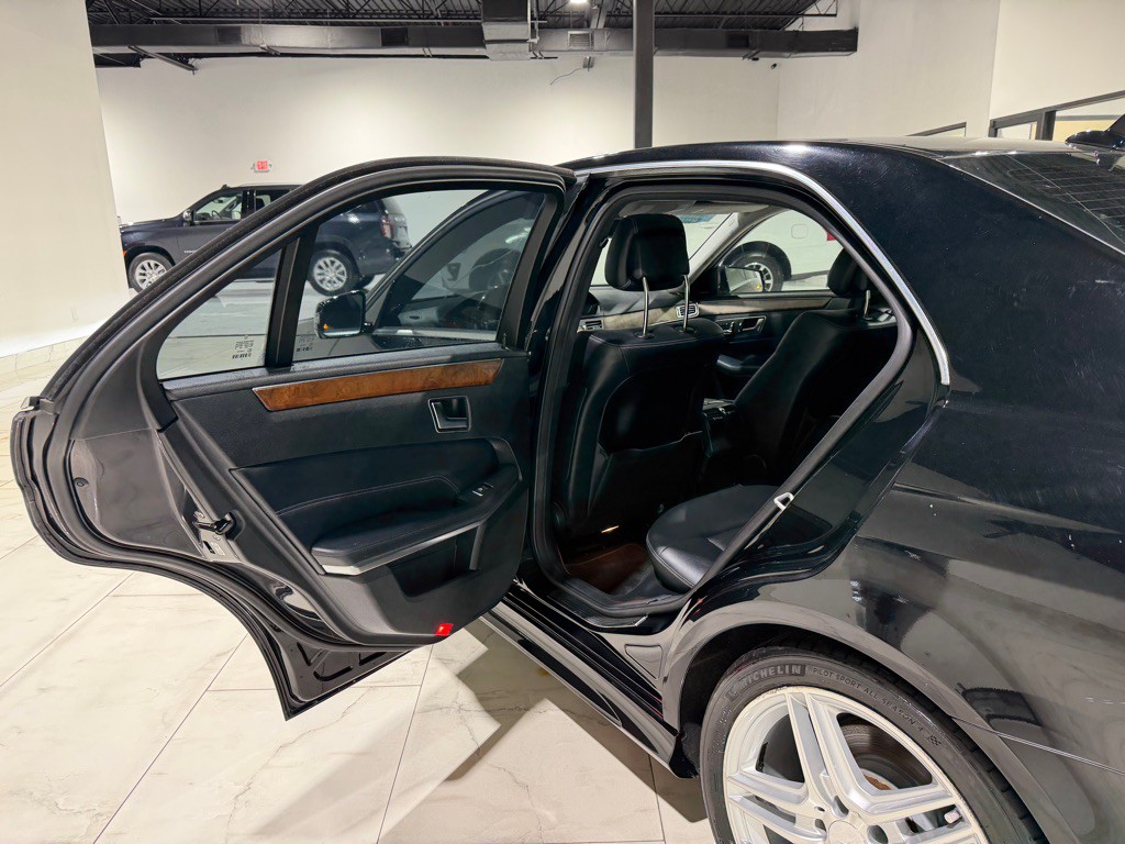 2014 Mercedes-Benz E-Class Image 14