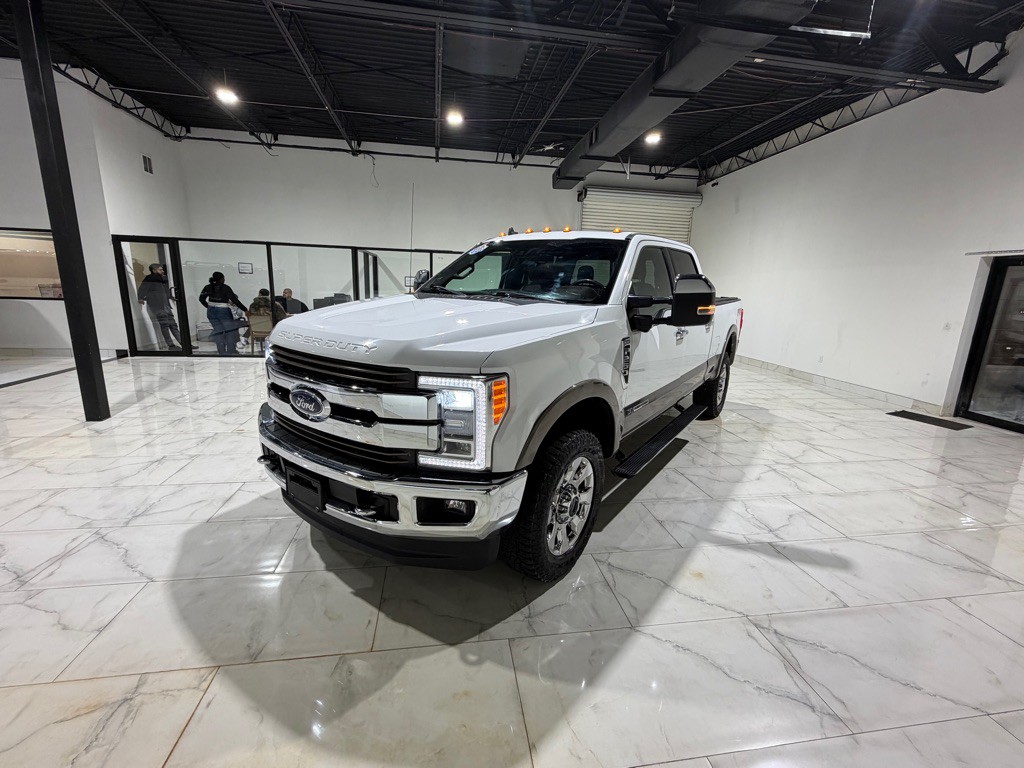 2019 Ford F-250 Image 1
