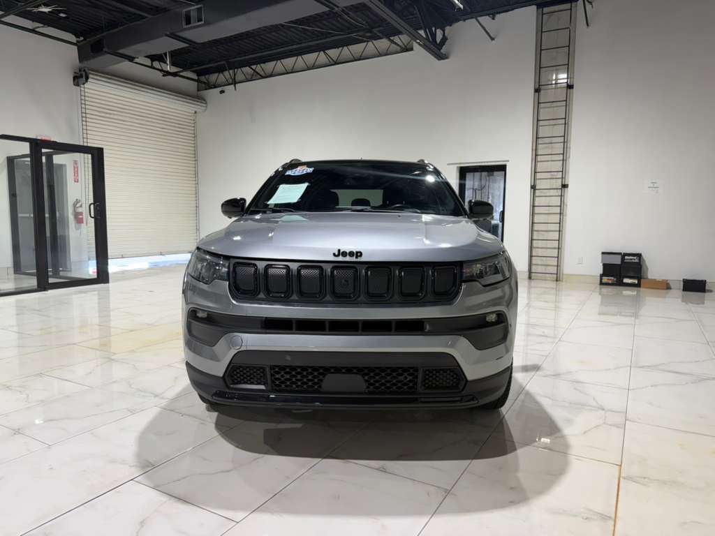 2022 Jeep Compass Image 2