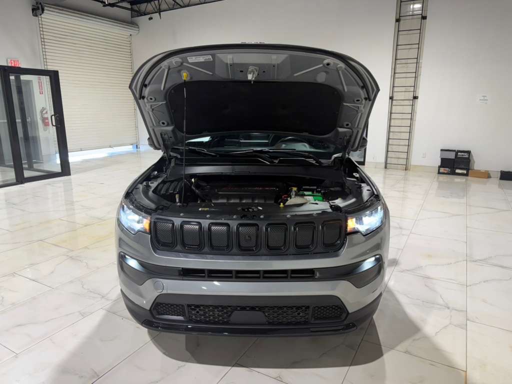 2022 Jeep Compass Image 4