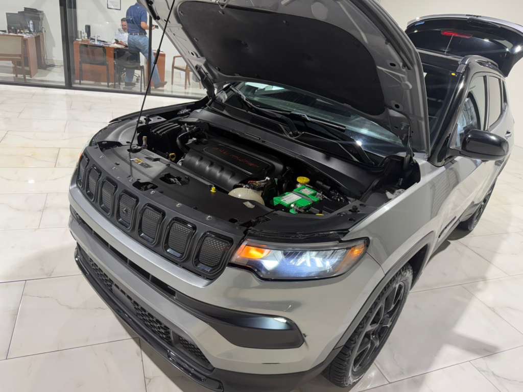 2022 Jeep Compass Image 5