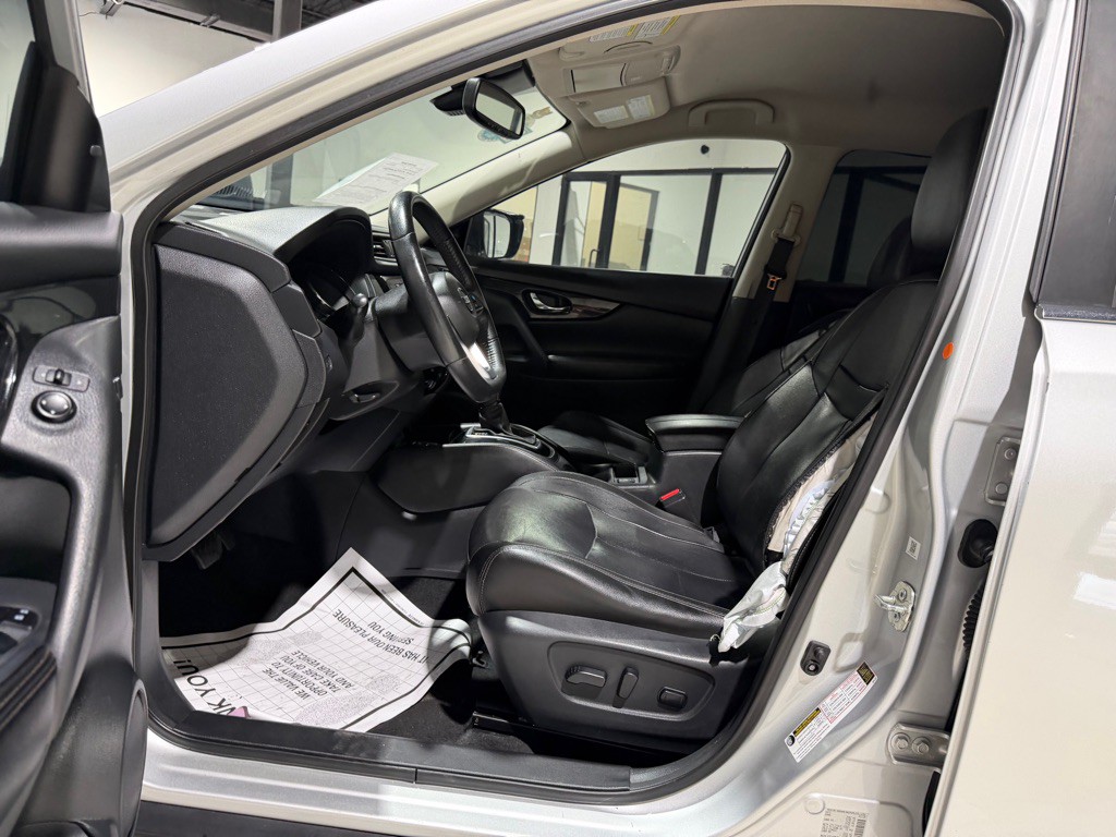 2019 Nissan Rogue Image 21