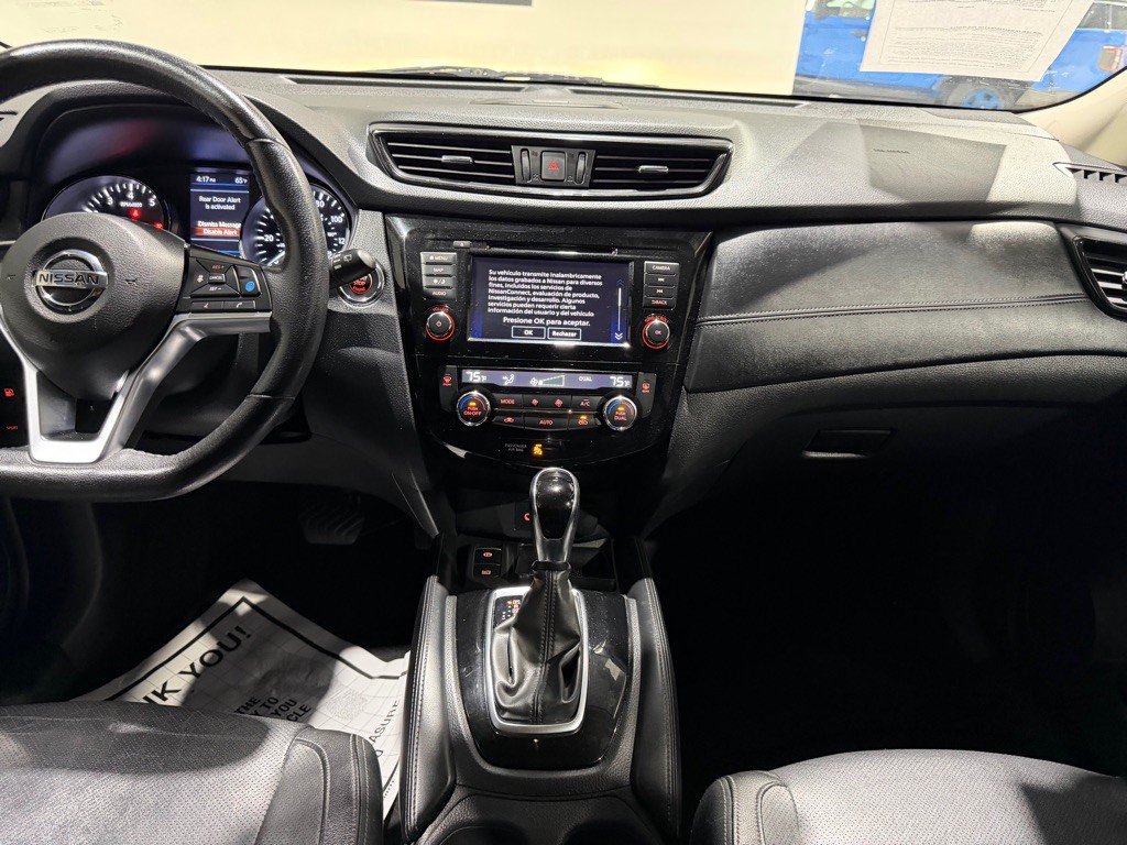 2019 Nissan Rogue Image 25