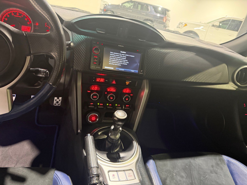 2015 Subaru BRZ Image 22
